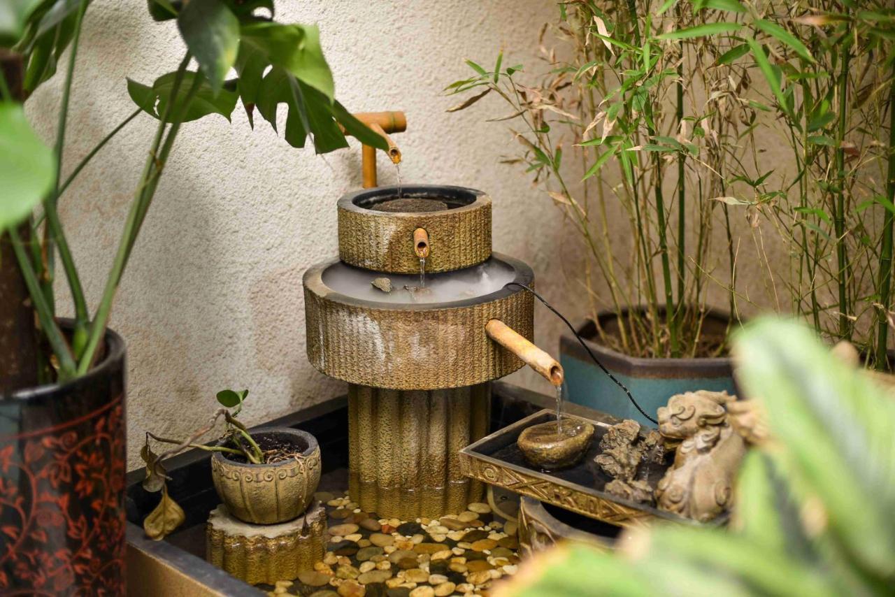 Xingshe Alley Courtyard Hotel Beijing Wangfujing Forbidden City Branch - Breakfast Included & English Speaking Reception & Free Wifi And Laundry Room & Hutong Culture & Cat-Keeping & Flower-Growing Terrace & One Day Tour Service & Free Coffee Buitenkant foto