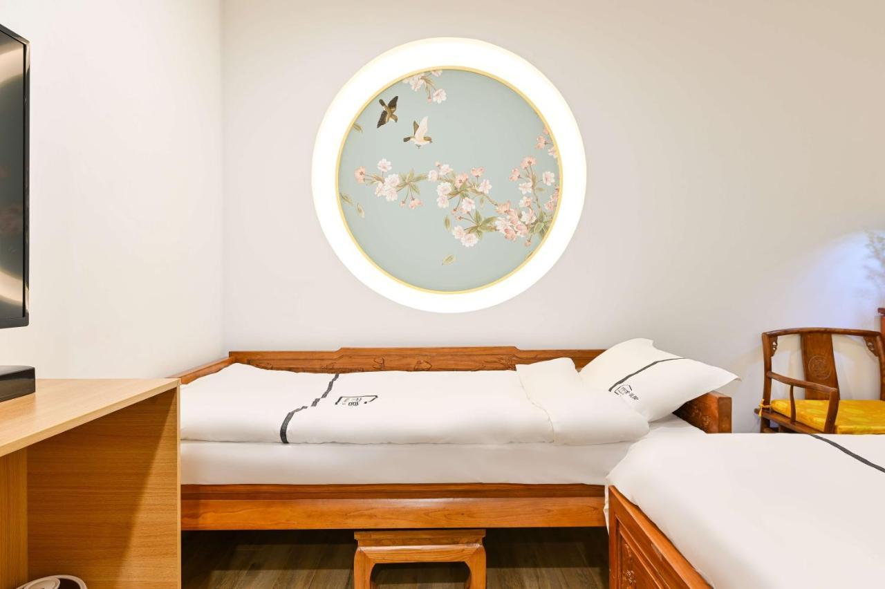Xingshe Alley Courtyard Hotel Beijing Wangfujing Forbidden City Branch - Breakfast Included & English Speaking Reception & Free Wifi And Laundry Room & Hutong Culture & Cat-Keeping & Flower-Growing Terrace & One Day Tour Service & Free Coffee Buitenkant foto