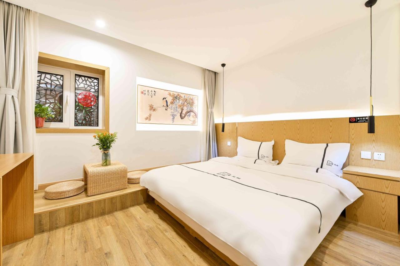 Xingshe Alley Courtyard Hotel Beijing Wangfujing Forbidden City Branch - Breakfast Included & English Speaking Reception & Free Wifi And Laundry Room & Hutong Culture & Cat-Keeping & Flower-Growing Terrace & One Day Tour Service & Free Coffee Buitenkant foto