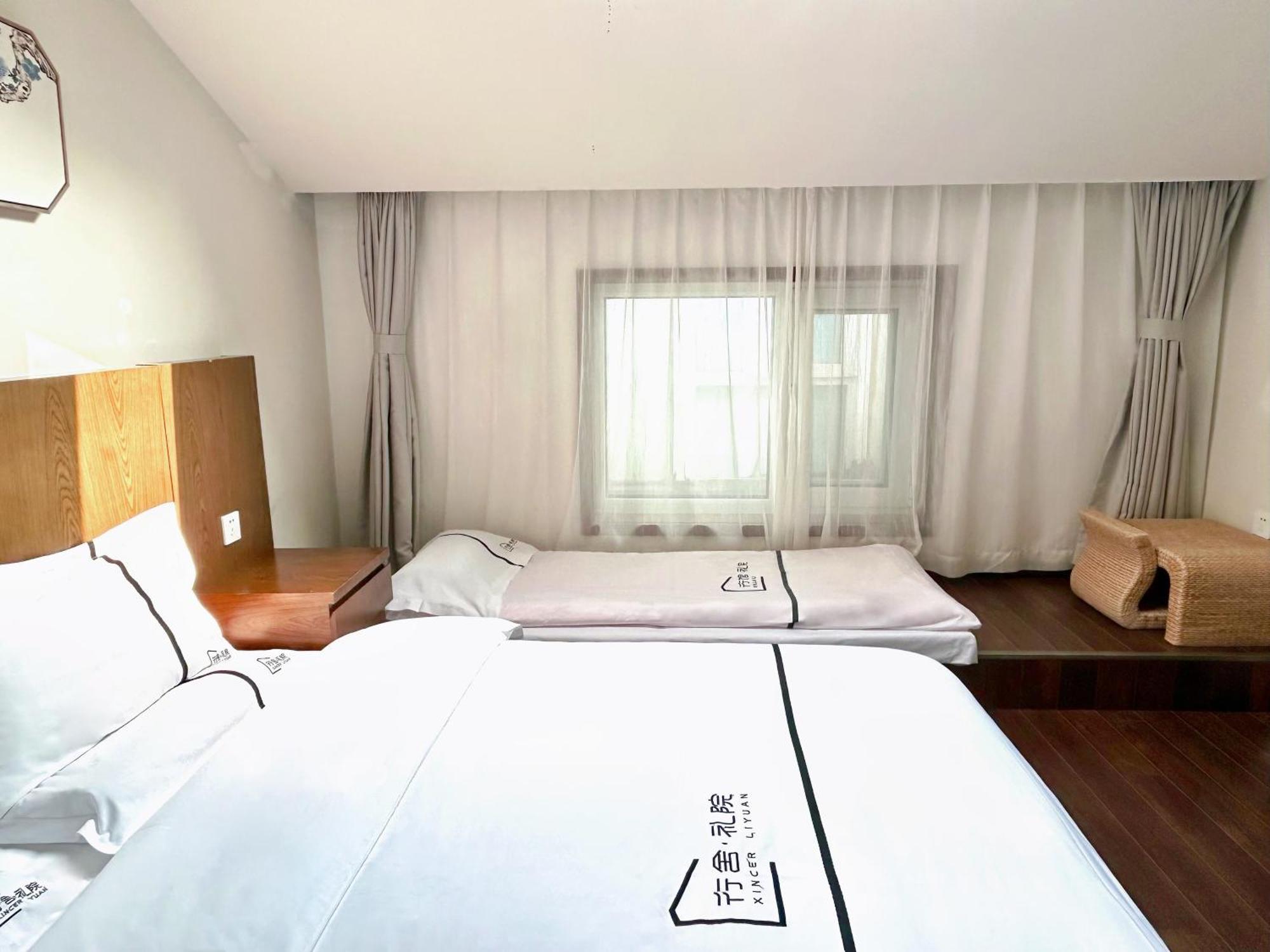 Xingshe Alley Courtyard Hotel Beijing Wangfujing Forbidden City Branch - Breakfast Included & English Speaking Reception & Free Wifi And Laundry Room & Hutong Culture & Cat-Keeping & Flower-Growing Terrace & One Day Tour Service & Free Coffee Buitenkant foto