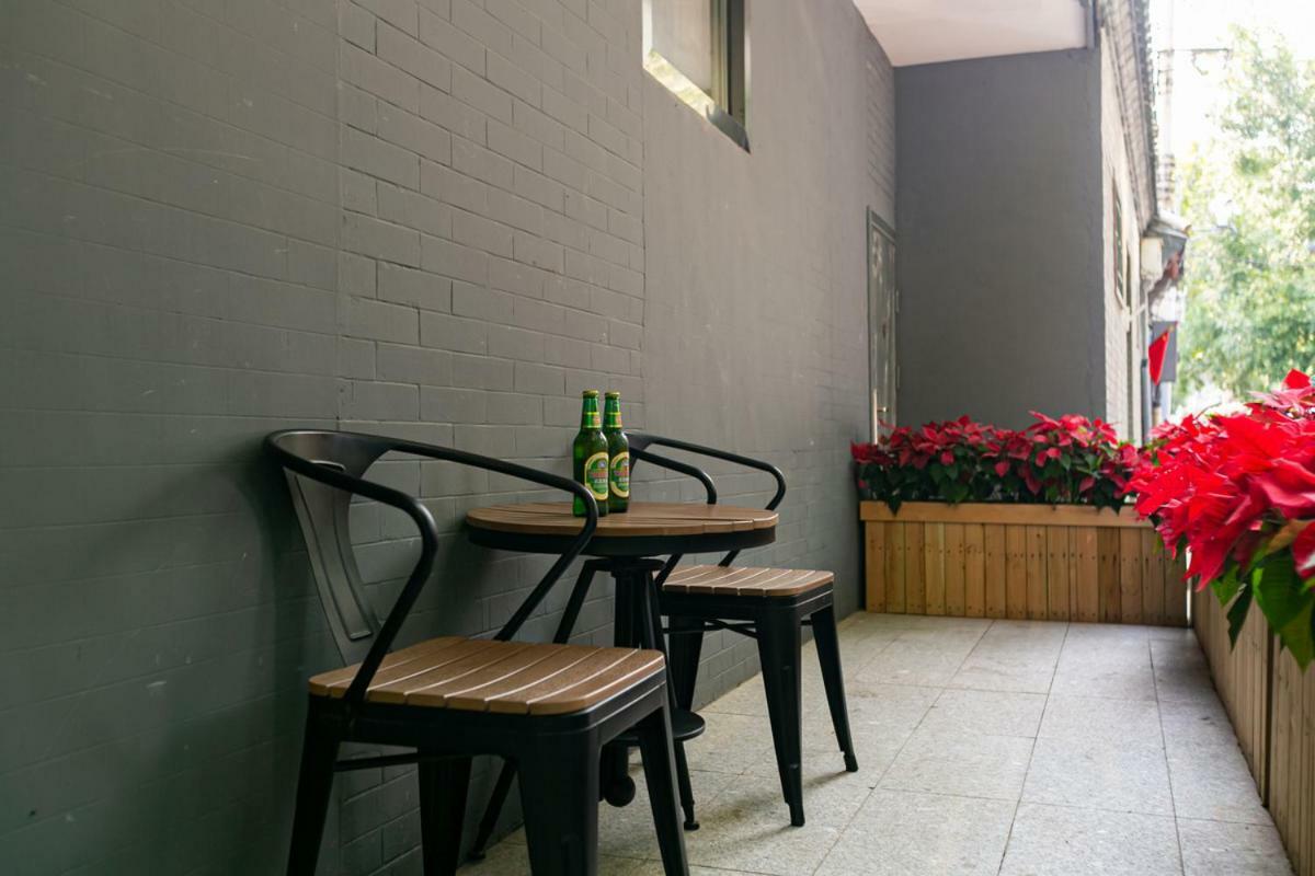 Xingshe Alley Courtyard Hotel Beijing Wangfujing Forbidden City Branch - Breakfast Included & English Speaking Reception & Free Wifi And Laundry Room & Hutong Culture & Cat-Keeping & Flower-Growing Terrace & One Day Tour Service & Free Coffee Buitenkant foto